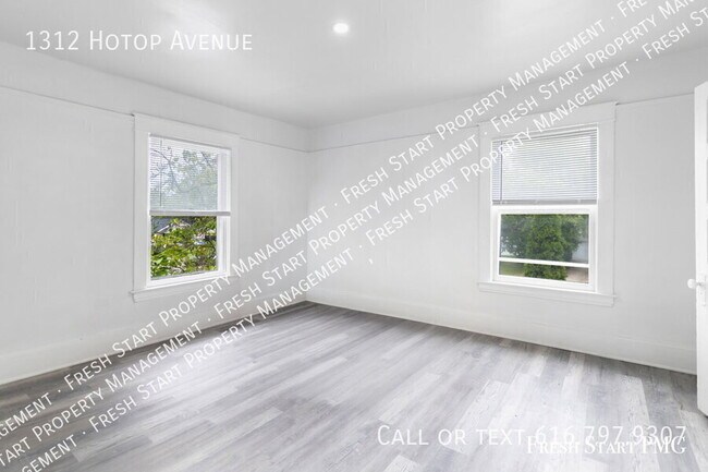 Building Photo - 1312 Hotop Ave
