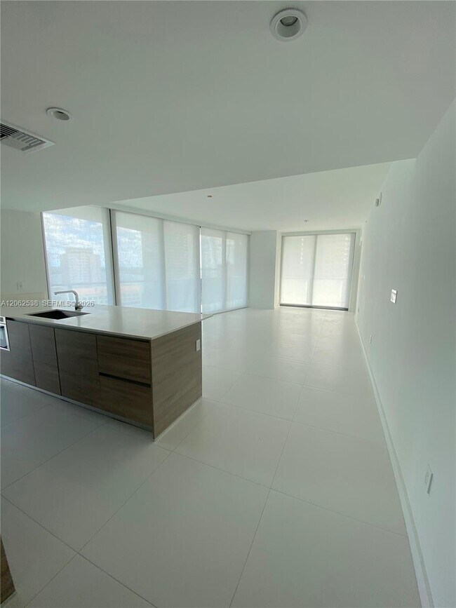 Building Photo - 1300 S Miami Ave