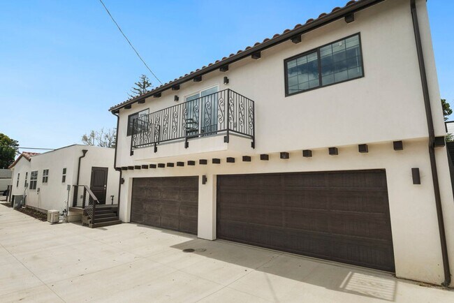 Building Photo - 550 Hathway Ave