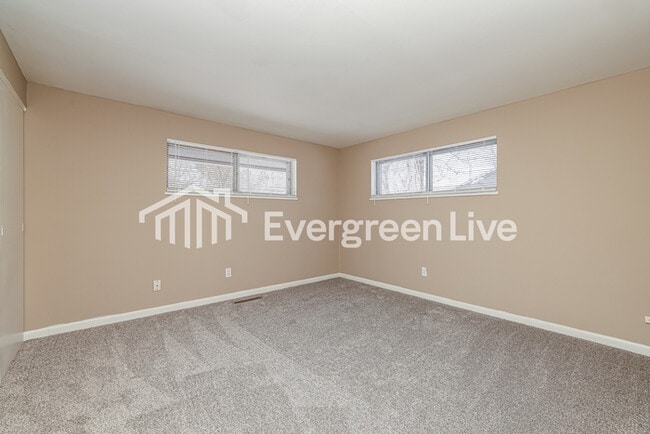 Building Photo - 4795 Rolling St