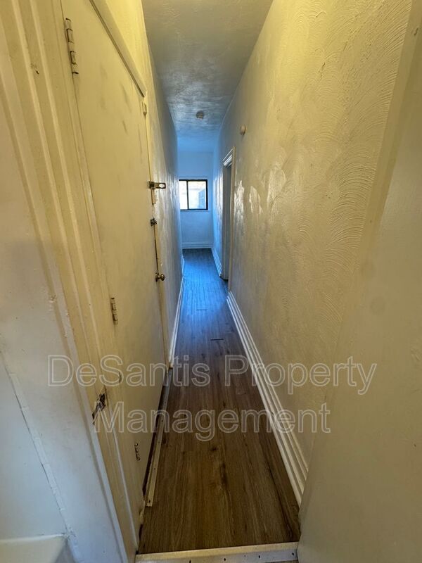 Building Photo - 2903 Stayton St