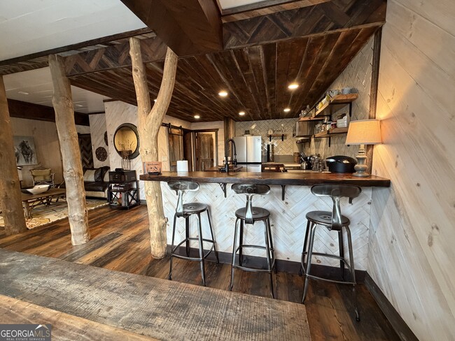 Building Photo - 85 Dixieland Ln