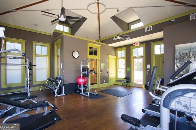 Building Photo - 1195 Milton Terrace SE