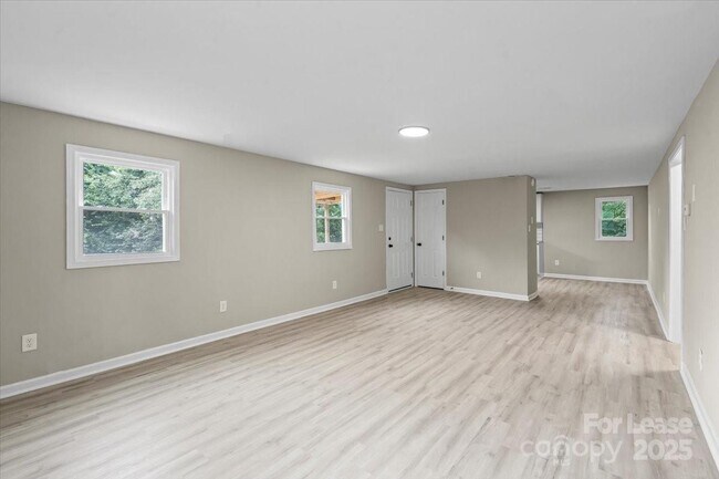 Building Photo - 2519 Marble St