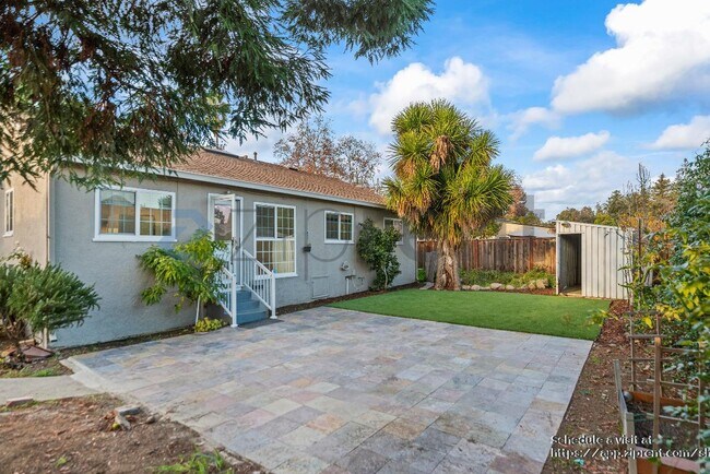 Building Photo - 3848 James Ave