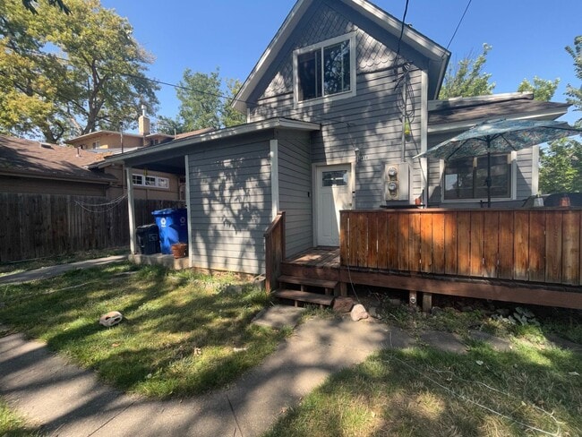 Building Photo - Great Duplex Unit Near Downtown Loveland