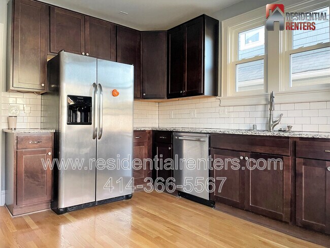Building Photo - 2369 N 61st St