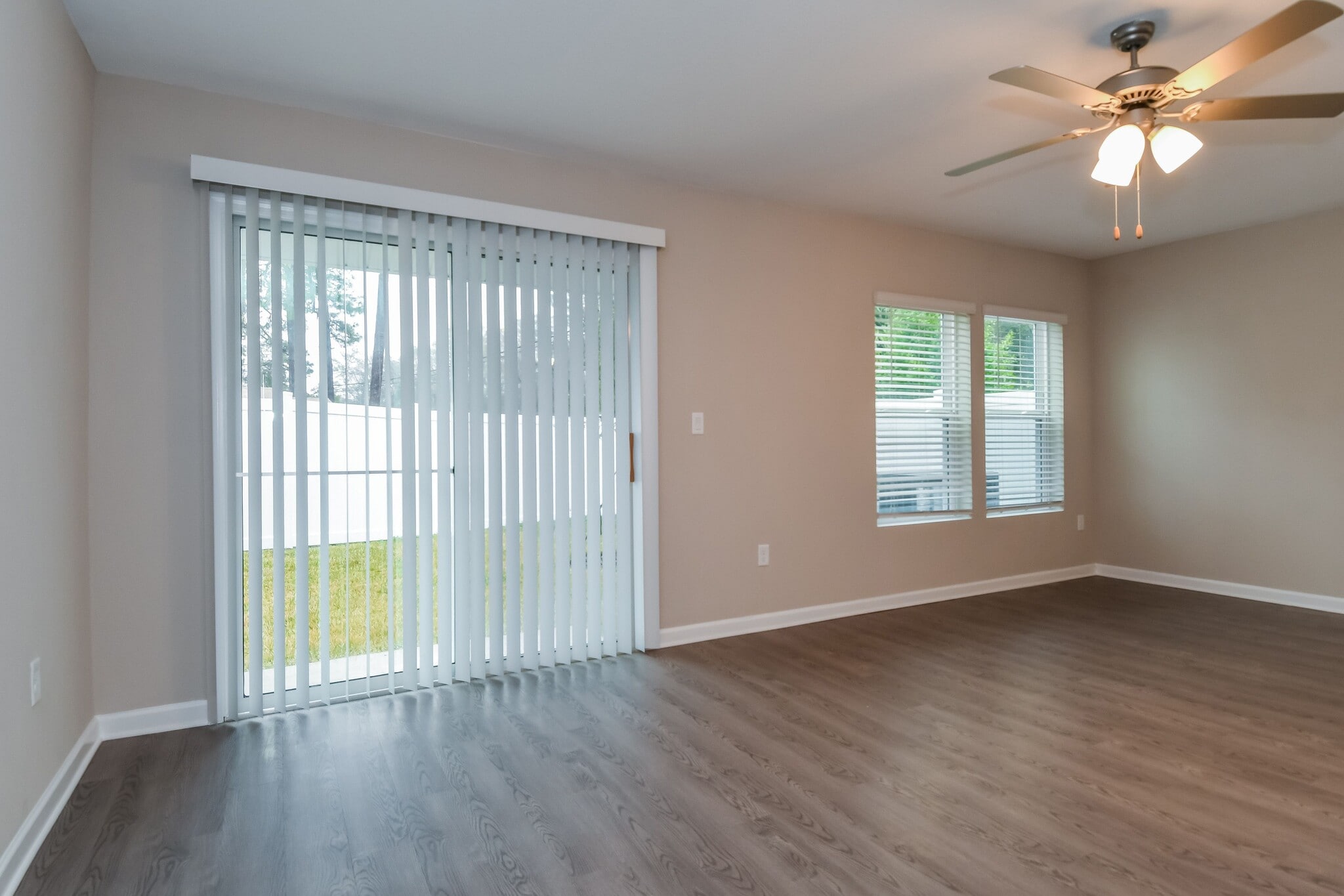 Building Photo - 12706 Camden Rd