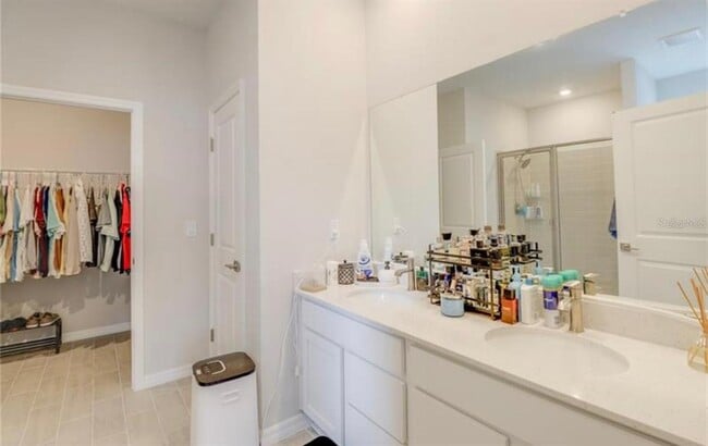 Building Photo - 7439 SW 130th Ln