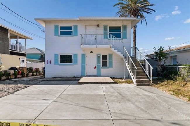 Building Photo - 14919 N Bayshore Dr