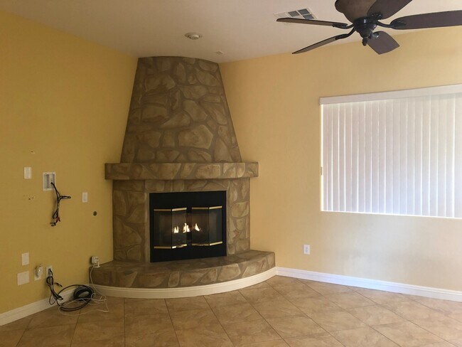 Building Photo - Aliante 1 Story 3 Bedroom + Casita, Pool & Spa
