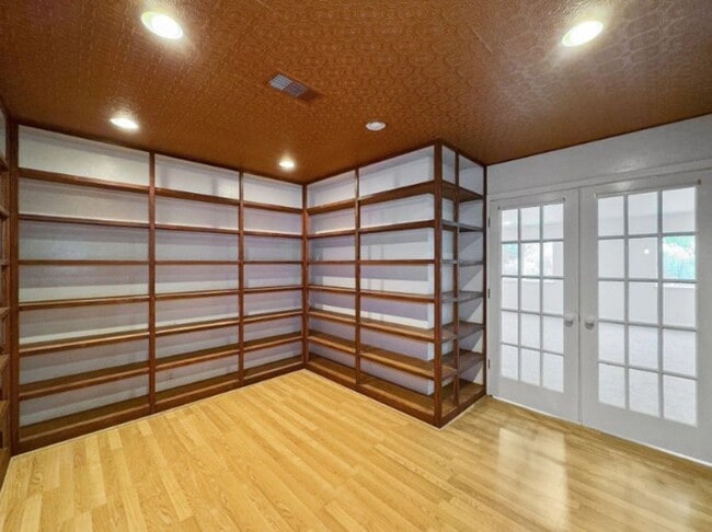 Building Photo - Spacious 4-Bedroom Home with Stunning Hilltop Views in Fortuna, CA