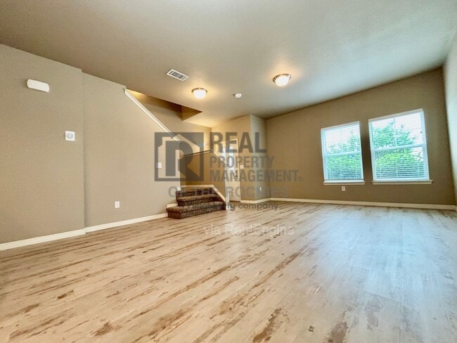 Building Photo - 1693 Grand Ave