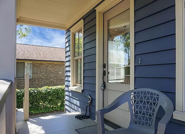 Building Photo - 29 Kennedy St