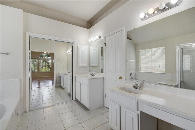 Building Photo - 2437 Cloud Peak Ln