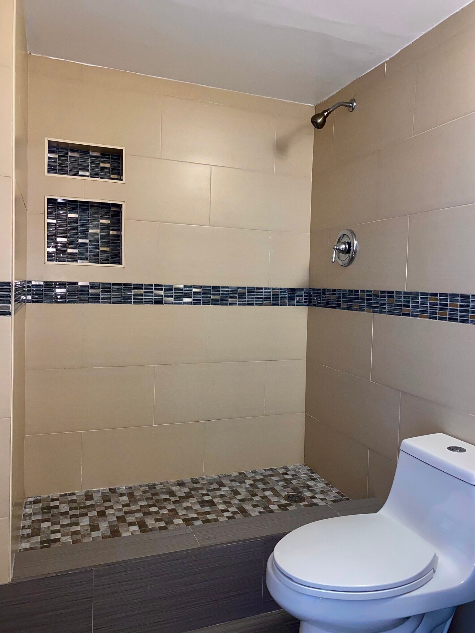 Building Photo - 999 Brickell Bay Dr