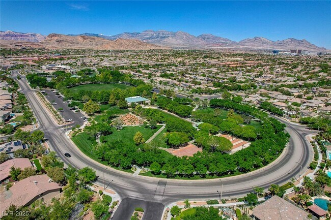 Building Photo - 10249 Wisteria Hills Ct