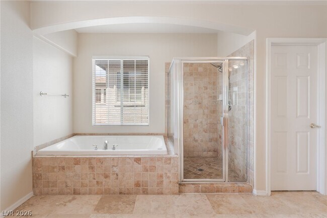 Building Photo - 224 Uccello Dr
