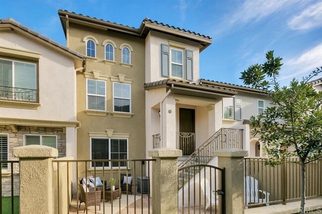Primary Photo - 10452 Whitcomb Way