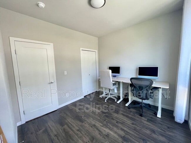 Building Photo - 1525 139th Ct NE