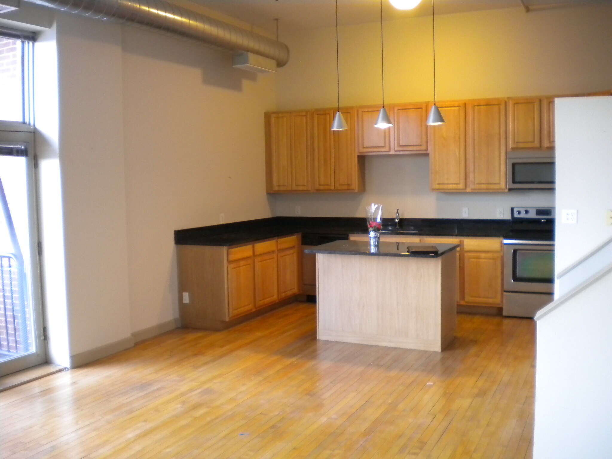 Building Photo - 1951 W 26th St