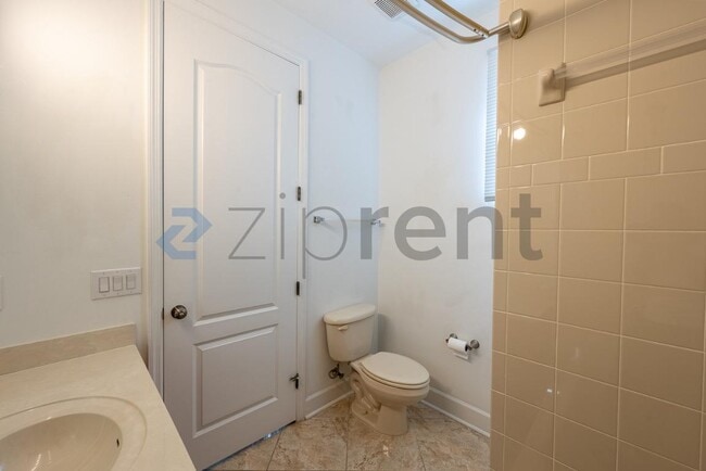 Building Photo - 708 SW 147th Ave