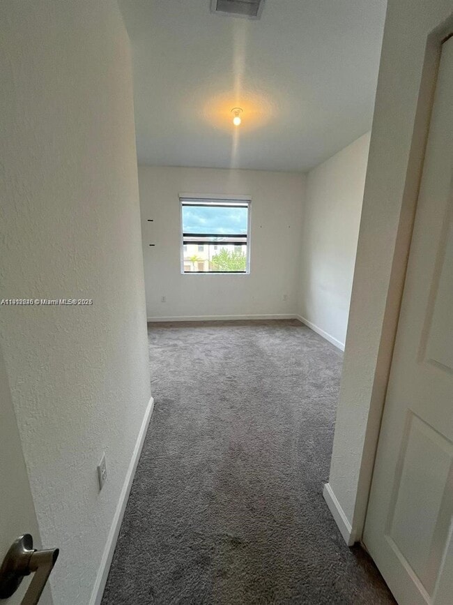 Building Photo - 25282 SW 108th Ave