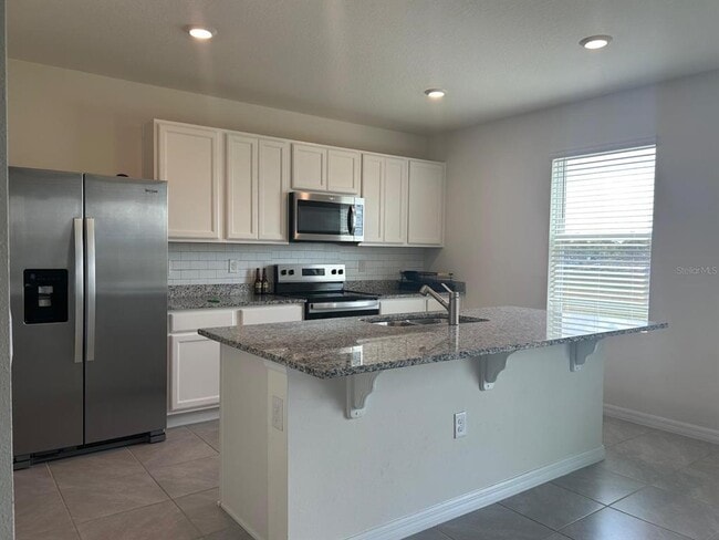 Building Photo - 3841 Royal Azalea Wy