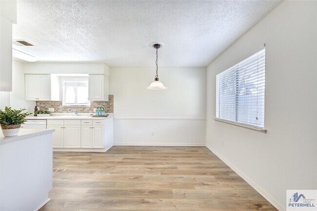 Building Photo - 946 Three Forks Dr