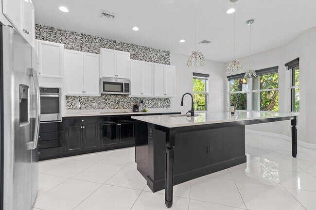 Building Photo - 5934 Buttonbush Dr