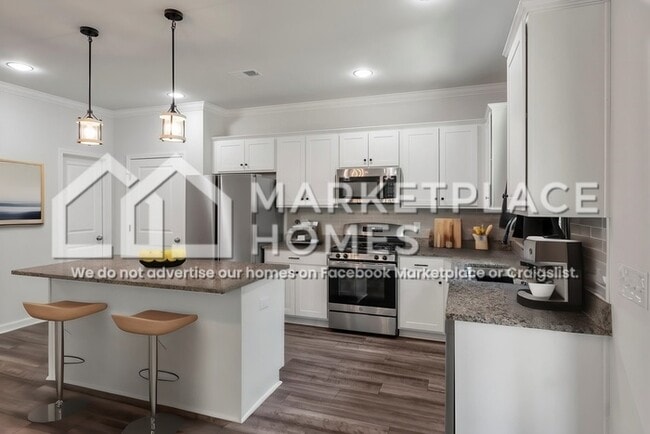 Building Photo - 296 Torslanda Ln