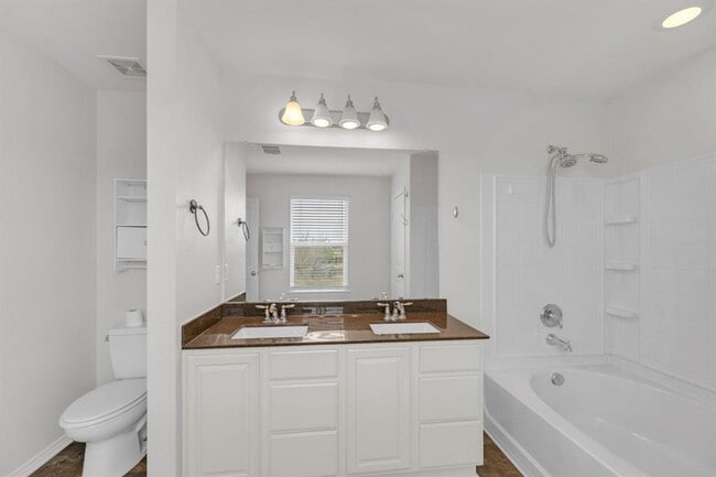 Building Photo - 150 Jasmine Cove