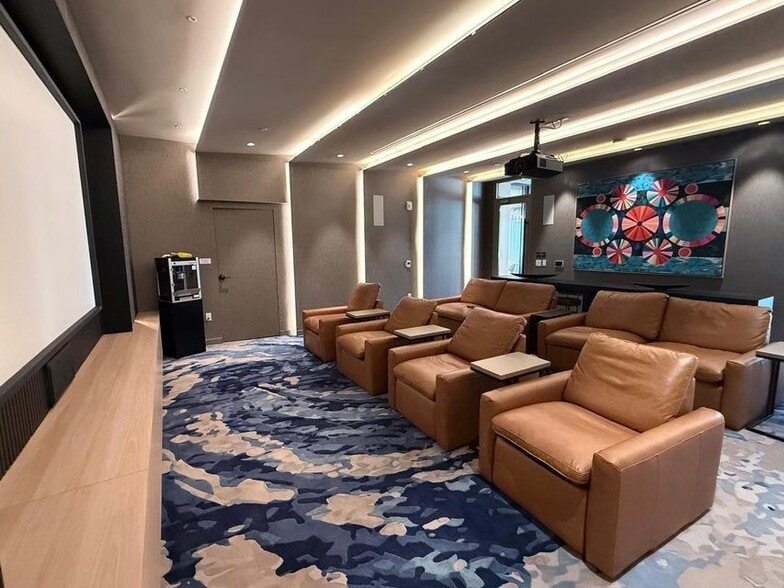 Building Photo - 151 N Seabreeze Blvd