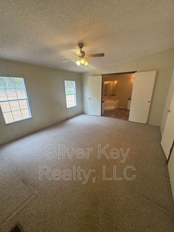 Building Photo - 240 Co Rd 275