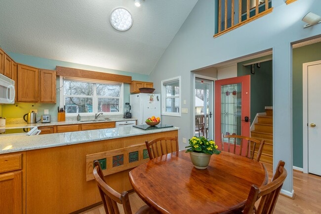 Building Photo - West Asheville Rental! Co-housing Development