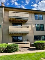 Building Photo - 410 Zang St