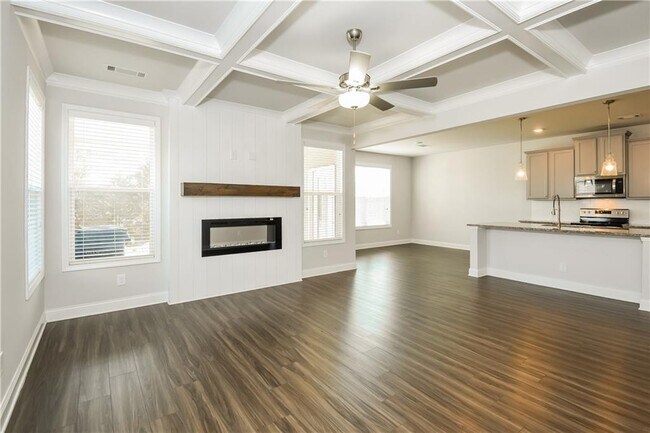 Building Photo - 5379 Fox Den Rd