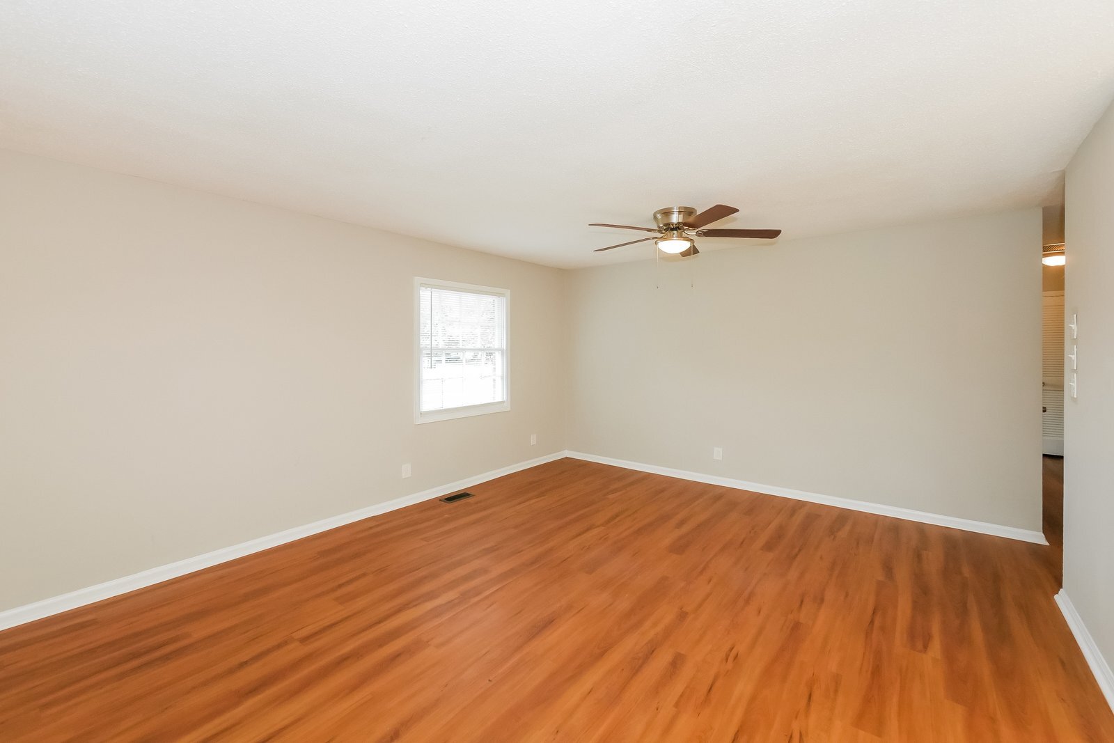 Building Photo - 413 William Dr