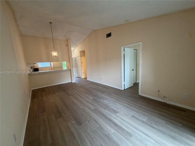 Building Photo - 4243 NW 114th Terrace