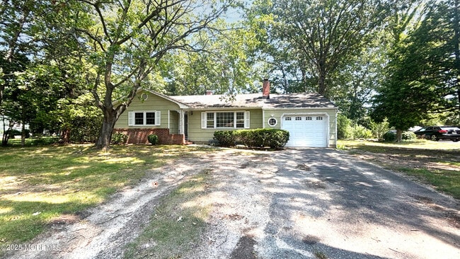 Building Photo - 1409 Wallach Dr