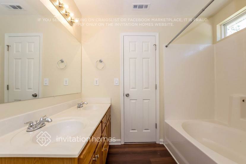 Building Photo - 5819 Kelden Walker Ln