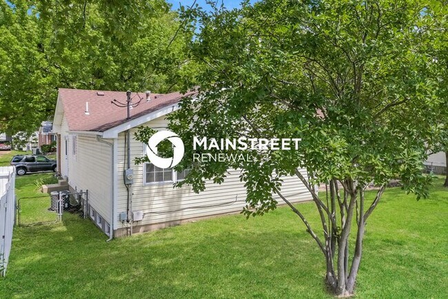 Building Photo - 3 Bedroom Pet-Friendly Home in Florissant,...