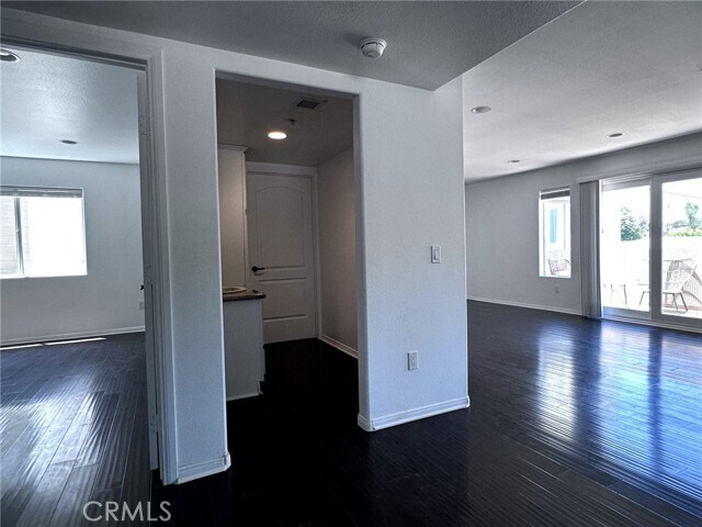 Building Photo - 711 Bridewell St