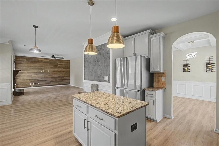Building Photo - 8757 Danley Dr