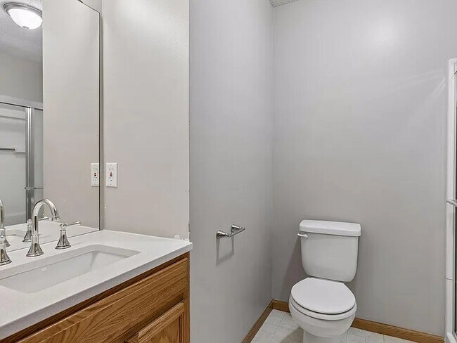 Building Photo - 2085 St Johns Ct