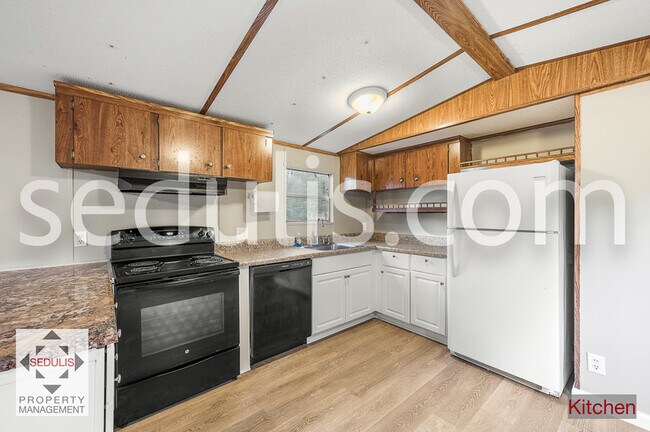 Building Photo - 354 Frankie Ln