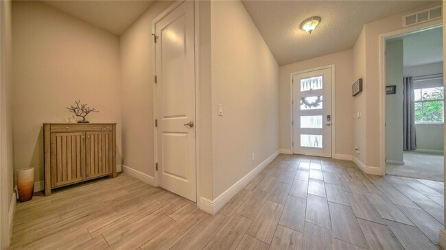 Building Photo - 3401 Bluff Oak Ln