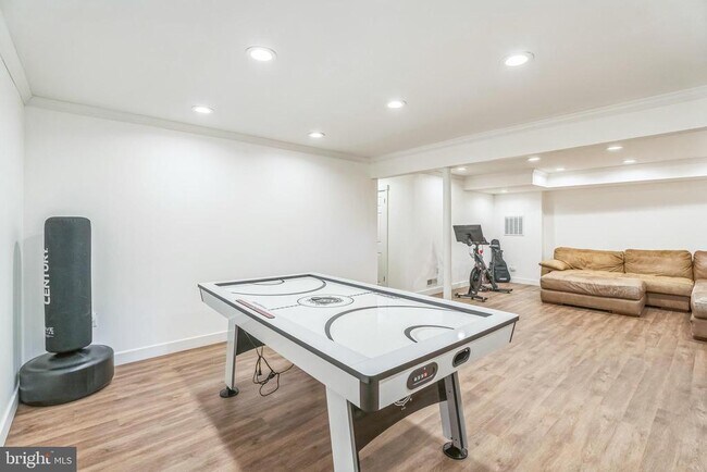 Building Photo - 76 S Forge Manor Dr