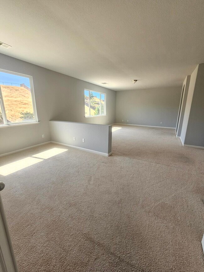 Building Photo - 3582 Mallard Way