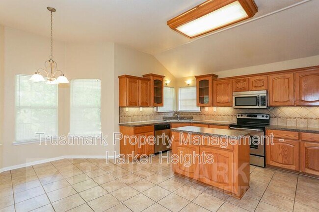 Building Photo - 2500 Bachelor Button Blvd